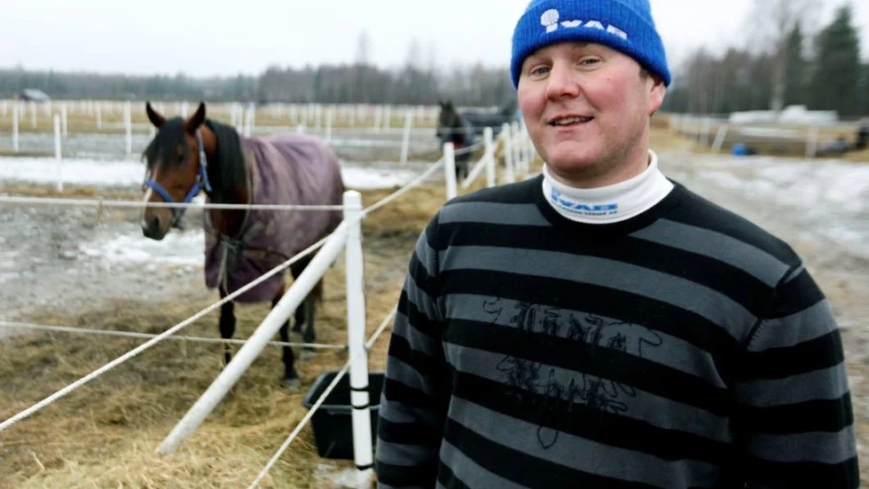 ÄNDRAD STARTTID. Piteåtränaren Roger Nilsson menar att det var rätt att inte köra V75 under eftermiddagen. Tävlingarna i Bollnäs flyttas fram till 19.35 (Arkivbild) FOTO: Robert Lundberg
