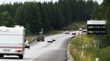 Regeringen nobbar Piteå kommuns förslag att förskottera vägprojektet på E4 mellan Boviken och Rosvik. Därmed skjuts mitträcket på den olycksdrabbade vägsträckan på framtiden.