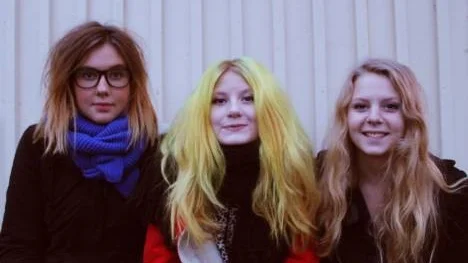 Fanny Zingmark, Cecilia Renlund, Amanda Wänman gör inspirationsbok med tjejer från Norrland som specialarbete.
