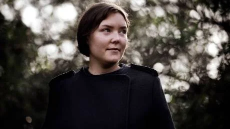 LOVANDE POET. Pernilla Berglunds debut som poet lovar mycket för framtiden, enligt Kurirens recensent Sven Nyberg.