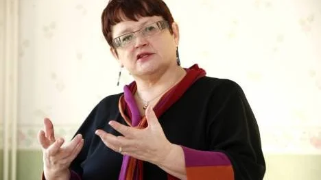 Siv Holma (V) är ny ordförande för Riksskådebanan. (Arkivbild)