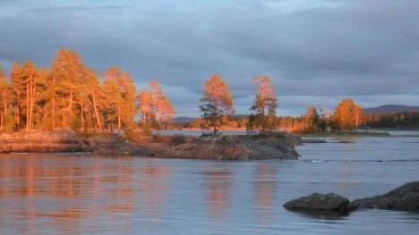 Aftonsol över Trollselet