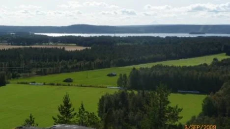 Hans Kvistvall, Öjebyn, cyklade upp till Bredviksberget i Öjebyn och tog den här höstvyn, litet från ovan.