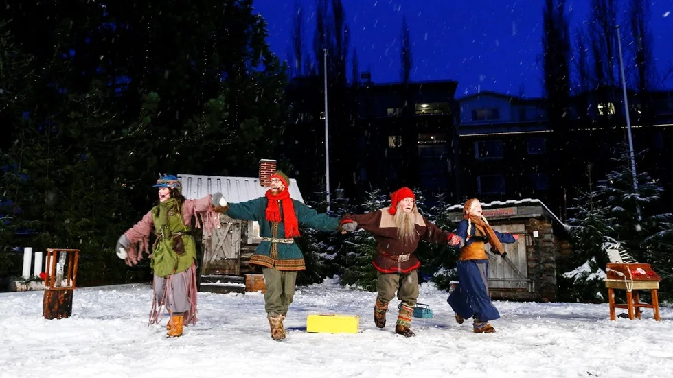Show. 2015 års upplaga av julkalendern i stadsparken bjöd på ett läckert upplägg.