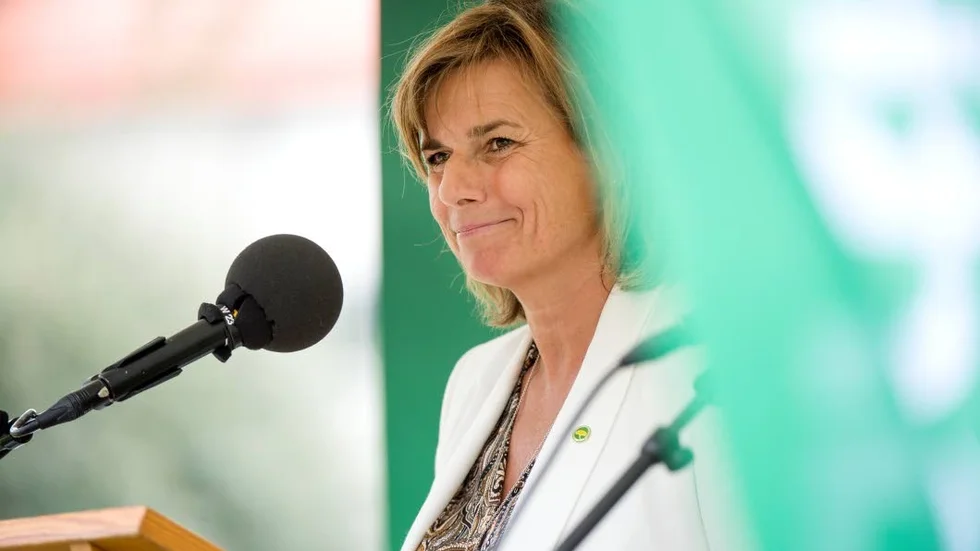 Svårt. Isabella Lövin får som nytt språkrör för Miljöpartiet ett tufft jobb för att ge partiet stabilitet i väljaropinionen.