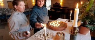 Många ville tända ljus i kyrkan