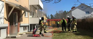 Lägenhet förstörd efter brand