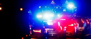 Köer på E20 efter bilbrand