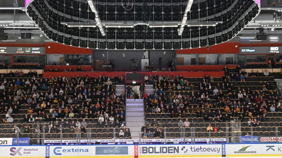Norran sänder Skellefteå AIK:s första isträning. 