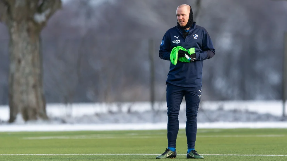 Simon Lundevall har lämnat Halmstad och berättar nu om tristessen som fick honom att längta bort från elitfotbollen.