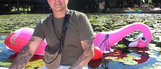 Jätteflamingon i Stångån punkterad – än en gång har kaféägaren utsatts för skadegörelse