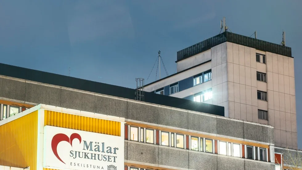 Fem ampuller morfin har stulits från Mälarsjukhuset i Eskilstuna rapporterar polisen.