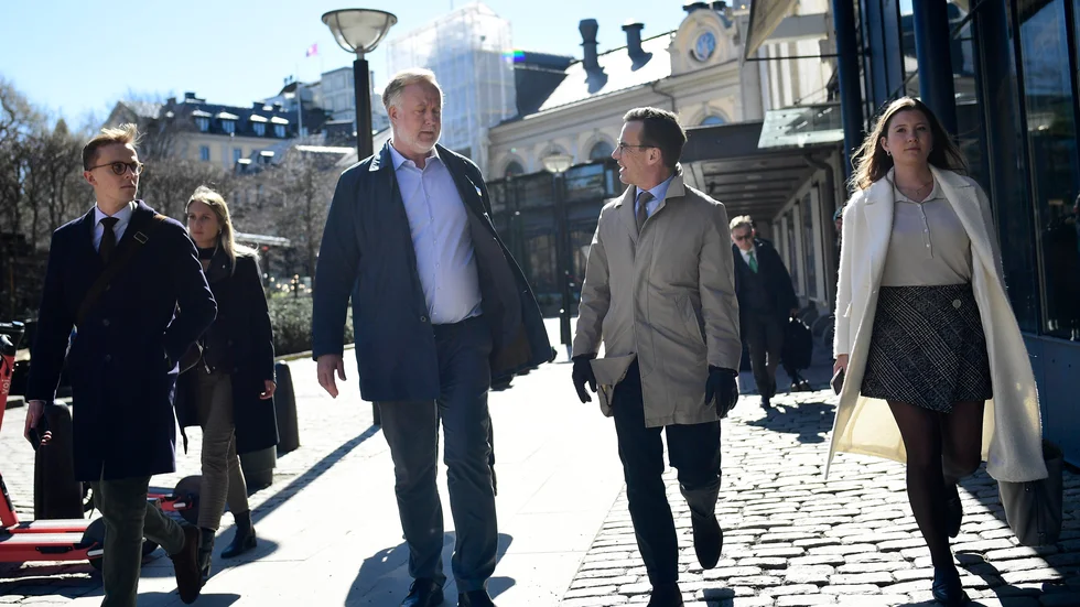 Både Liberalernas Johan Pehrson och Moderaternas Ulf Kristersson vill använda socialpolitiken som verktyg i brottsbekämpningen.