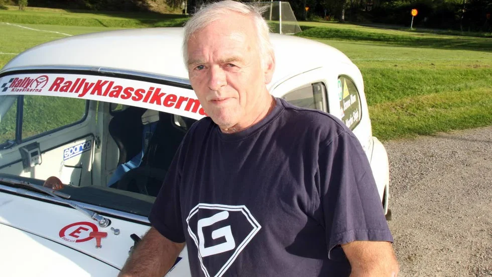 Vinnare. Janne Bloms andraplats i lördags innebar att han blev total mästare med sin Volvo PV från 1962.