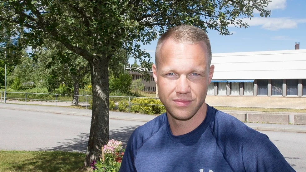 Simon Engström har fått klart med motståndare till sin fjärde match, det blir en i proffsringen obesegrad polack.