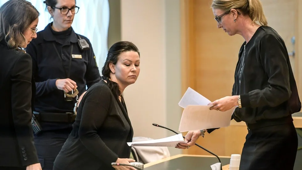 Johanna Möller och åklagare Jessica Wenna under häktningsförhandlingarna.