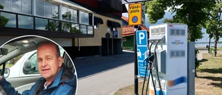 Fattas laddstolpar inför sommaren – elbilister riskerar att trängas • Kommunen: "Tycker vi håller ganska bra nivå i förhållande till behovet"