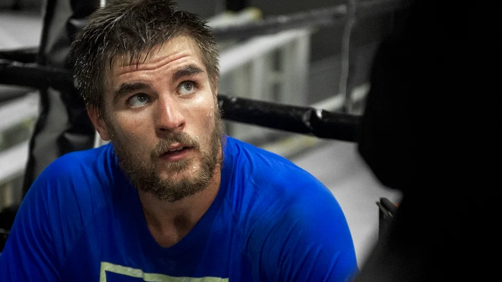 Erik Skoglund är hemma i Nyköping igen efter att ha tränat nere i Spanien en tid. Det ser allt mera troligt ut att han ska få sin chans att gå upp om WBA:s VM-titel. Men det är inte alls säkert att det blir i Nyköping.
