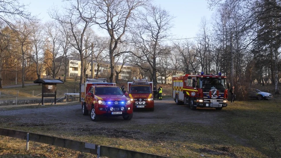 Ungdomarna som befarades ha försvunnit när de var ute i en båt på Torshällaån hittades oskadda.