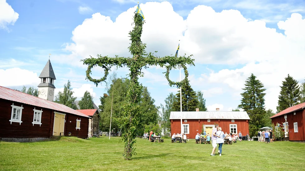 Förra årets firande i Burträsk hembygdsområde bjöd på blå himmel men ingen dans.