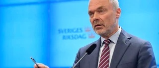 LIVE: Jan Björklund (L) avgår
