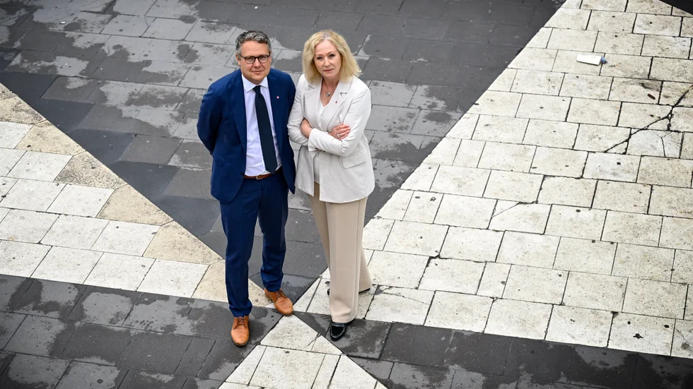 Johan Danielsson (S), bostadsminister och biträdande arbetsmarknadsminister, och kulturminister Jeanette Gustafsdotter (S) ansvarar för regeringens nya åtgärdsprogram mot rasism.