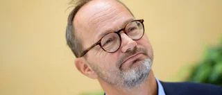 Tidigare ministern lämnar riksdagen