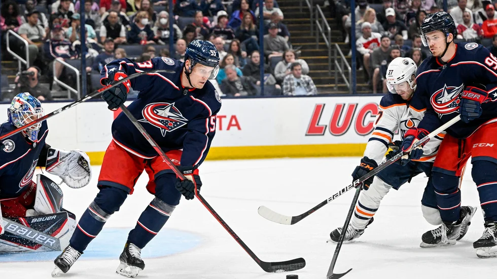 Gabriel Carlsson är klar för spel i Washington Capitals.