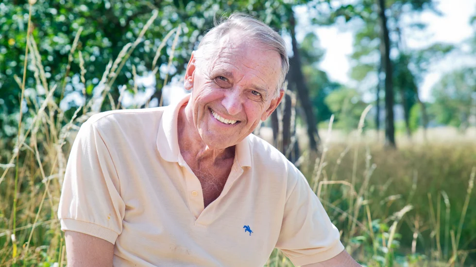 Sommargotlänningen, toppdiplomaten och socialdemokraten Jan Eliasson har nyligen gett ut sina memoarer "Ord och handling, ett liv i diplomatins tjänst.