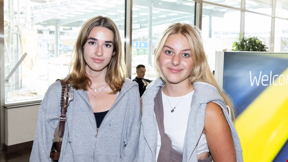 Ebba Wirén och Emilia Chavanne hade hört om strejken när de skulle boka sin resa till Malaga i Spanien och valde därför att åka med ett annat flygbolag.