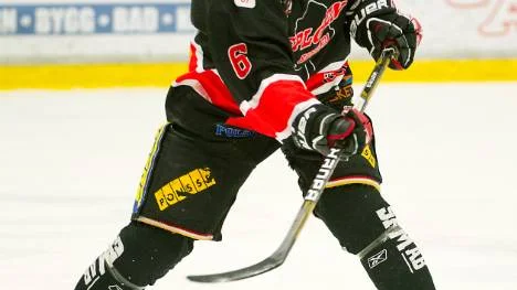 Marcus Oskarsson har ändrat sig. Nu stannar junioren kvar i klubben - trots att han tidigare aviserat att han skulle flytta.