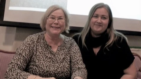 Ulla Abrahamsson och Emma Lahti, färdtjänsthandläggare.