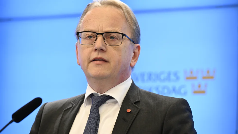 Socialdemokraternas energipolitiska talesperson Fredrik Olovsson vill att energi- och näringsminister Ebba Busch snarast kommer till näringsutskottet om elstödet. Arkivbild.