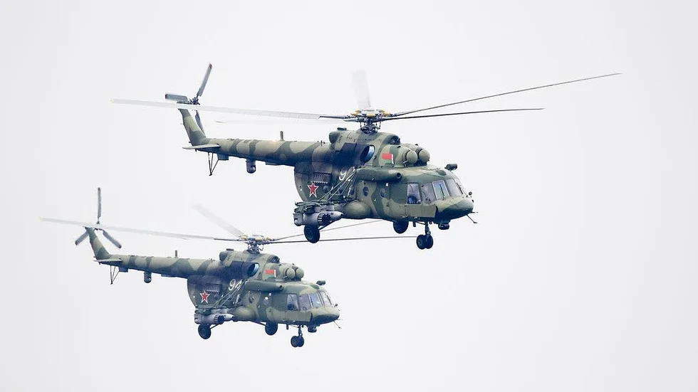 Rysk militärövning. Precis som Ryssland på den här bilden övade under Zapad 17 hade Sverige rätt att öva sitt försvar via Aurora 17 skriver Björn Forseth i Kiruna. Men de två länderna betedde sig på väldigt olika vis, menar Forseth.