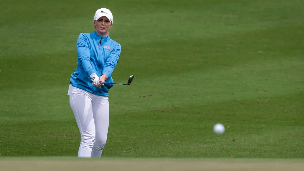 Andrea Lignell är ensam tvåa i Augusta National Women's Amateur efter första dagens spel.