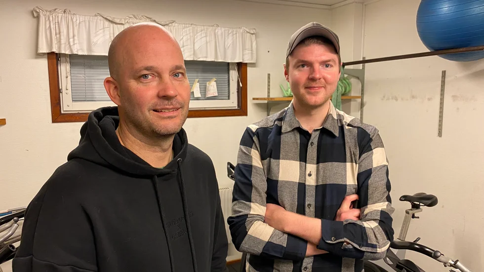 De gör det tillsammans i IFK, Mattias Sjöholm och Símon Hansson. Sjöholm är steg för steg på väg tillbaka och Simon Hansson håller i spakarna så länge.