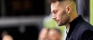 Omklädningsrummet stängdes efter förnedringen inför storpubliken: "Ingen annan kommer ut"