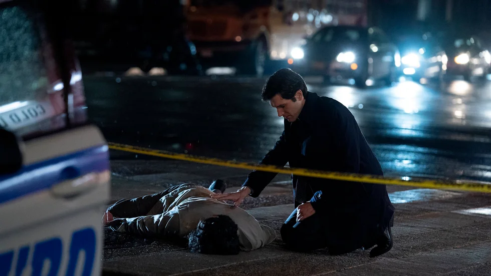 Jeff Wilbusch som den empatiske polisen Avraham Avraham i "The calling". Pressbild.