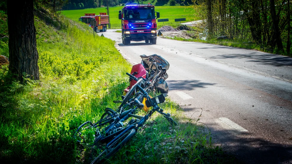 Kvinnan skadades lindrigt men hennes man avled efter att ha fått kraftiga huvudskador.