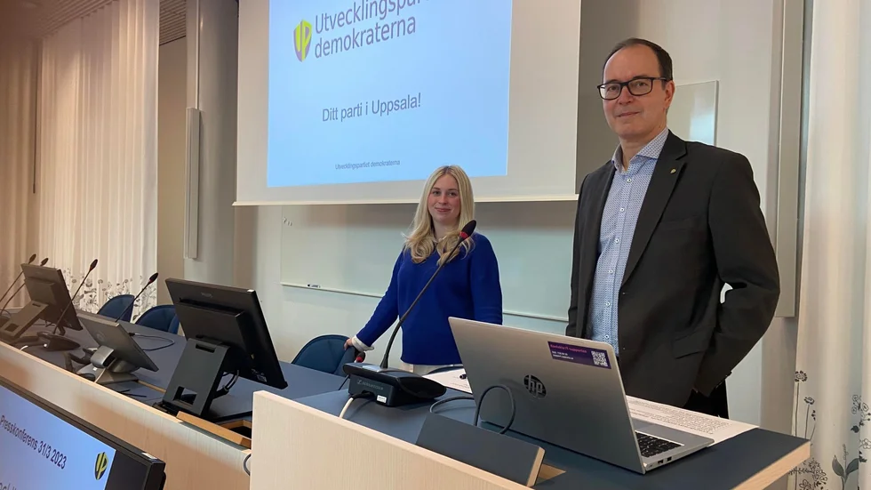 Lina Hamberg (UP) och Stefan Hanna (UP) är mycket kritiska till att Liberalerna nu återigen ändrar åsikt om spårväg.