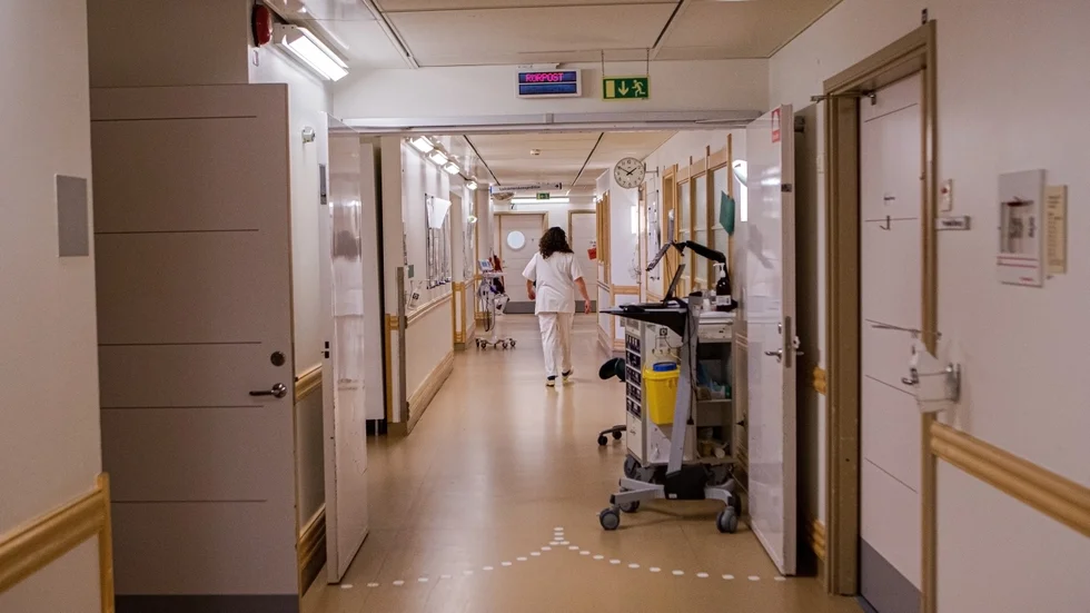 Akutvårdsavdelningen på Akademiska sjukhuset har lyckats rekrytera sjuksköterskor och öppna vårdplatser när resten av sjukhuset brottas med vårdplatsbristen.