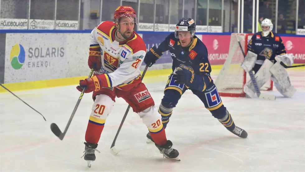 Visby Roma saknar tre ordinarie backar mot Karlskrona på onsdagskvällen. Olle Andersson (bilden) är dock tillgänglig.