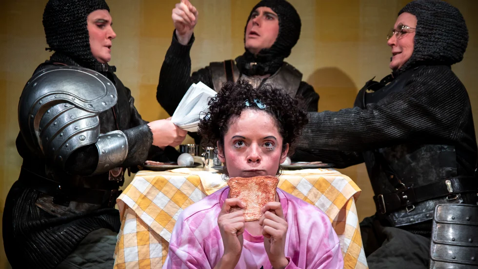Skådespelarna Moa Silén, Adam Stanišić Stålhammar, Lena B Eriksson och Fabiola Cruz i "Förvandlingen". 
