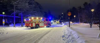 Tonårig pojke allvarligt skadad – blev påkörd av buss i Kalix • Skolan erbjuder stöd
