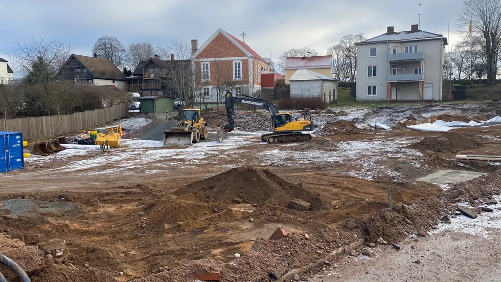 Markarbetena är i full gång för Vimarhems nya fastighet i centrala Vimmerby.