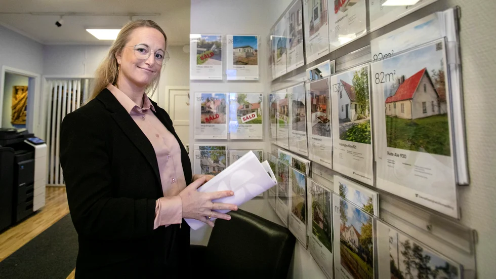 ”Jag känner verkligen ingen oro, och det säger jag inte bara för att jag jobbar med det jag gör, utan för att jag tänker logiskt”, säger Marie Nilsson på Svensk Fastighetsförmedling i Visby om bostadsmarknaden på Gotland nästa år. 