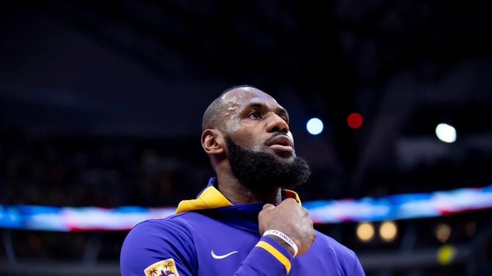 LeBron James är frustrerad med lagets titelchanser.