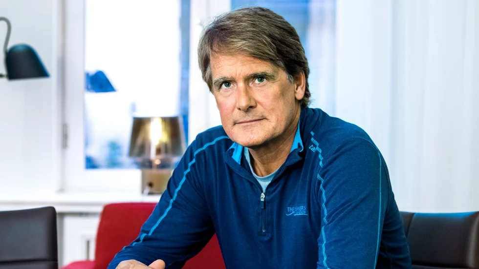 Christer Gardell, grundare och vd för aktivistfonden Cevian Capital, ger en hård klapp till sina anställda i år.