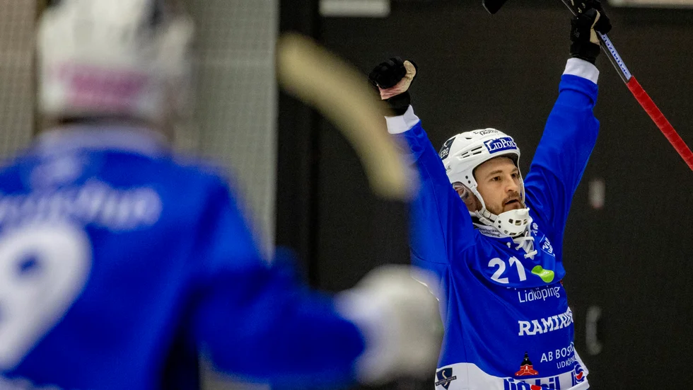 Villas Christoffer Edlund avgjorde den andra SM-semifinalen mot Bollnäs. Arkivbild.