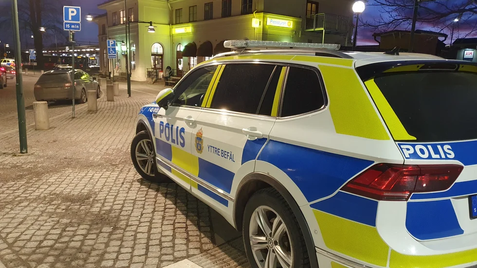 En polispatrull tvingades använda så kallat OC-spray när en man skulle omhändertas vid Loets busstation i Luleåp. Nu döms han för våldsamt motstånd till dagsböter..